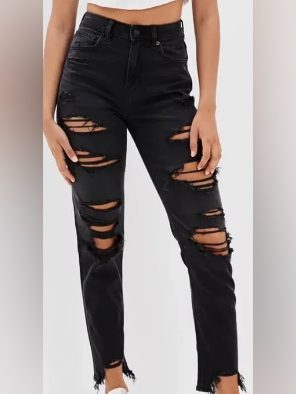 American Eagle Strigid Black jean, distressed